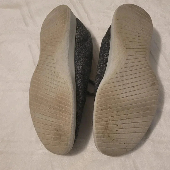 ALLBIRDS Men's Grey Wool runners, light grey soles, athletic sneakers, size 10 - Picture 6 of 7